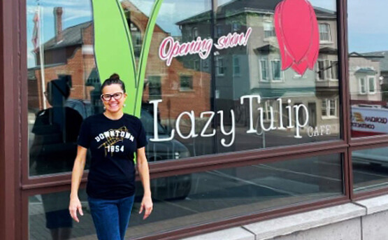The Lazy Tulip Cafe - MacLaren Art Centre